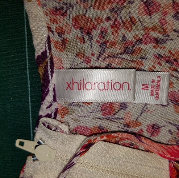 Dress - Picture 3 of 3